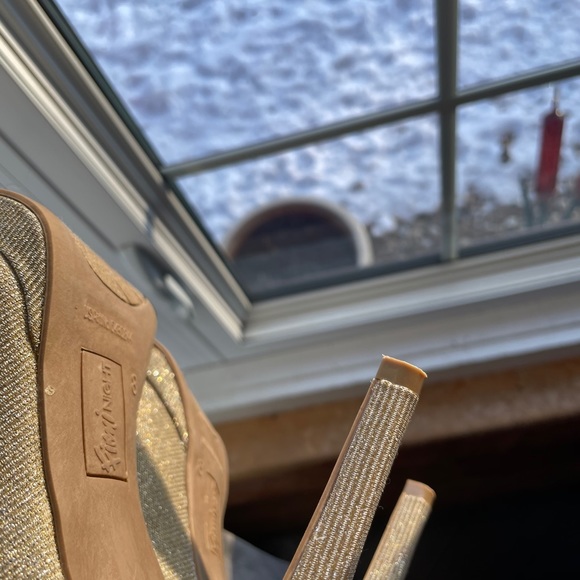 Glitter Material High Heel Shoe - Picture 4 of 9